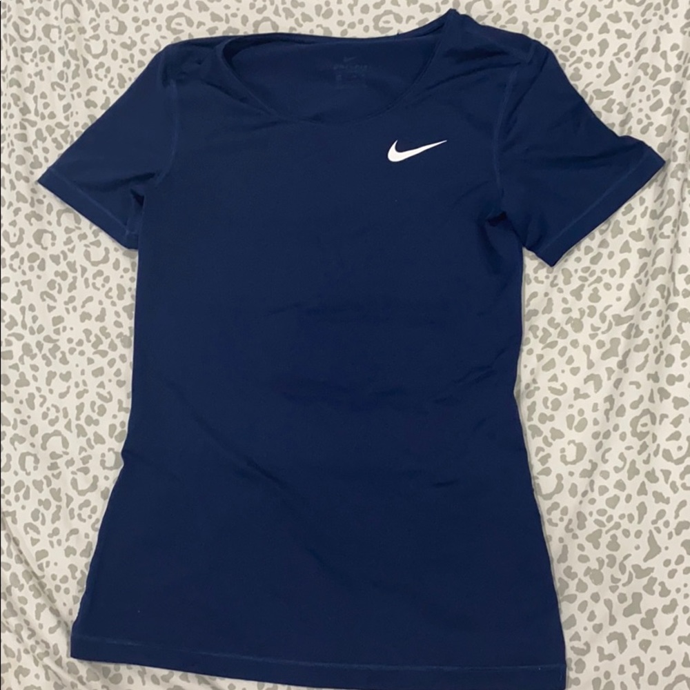 nike tshirt